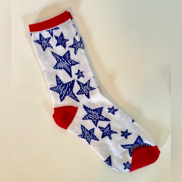 🆕 Star Themed Print Socks -2 Pair Sz: 6-8 - Picture 2 of 4